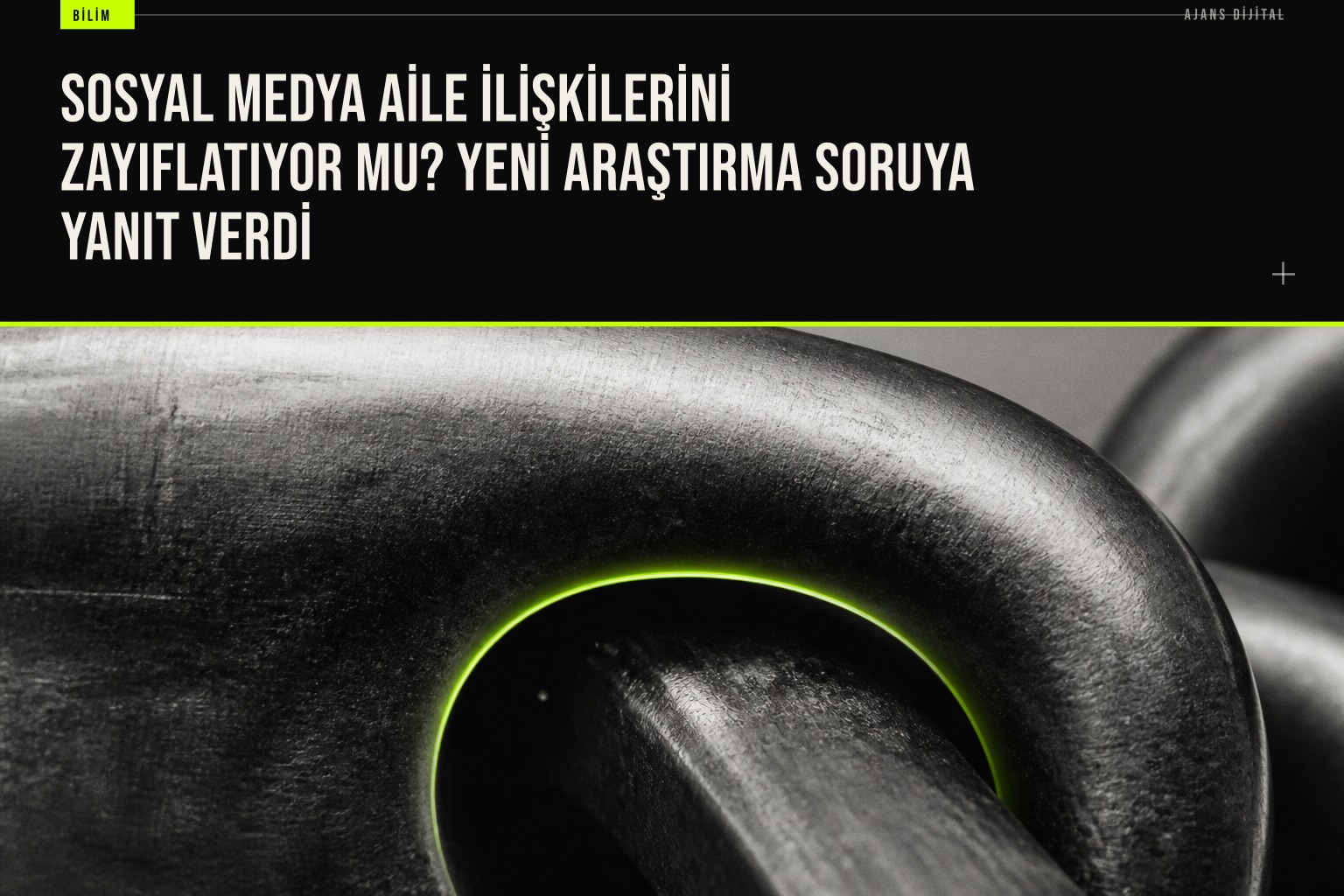 Ergenler ve ebeveynler sosyal medya kullanırken aile bağlarının zamanla zayıflamadığına dair NTNU araştırmasının bulgularını gösteren bir sahne.