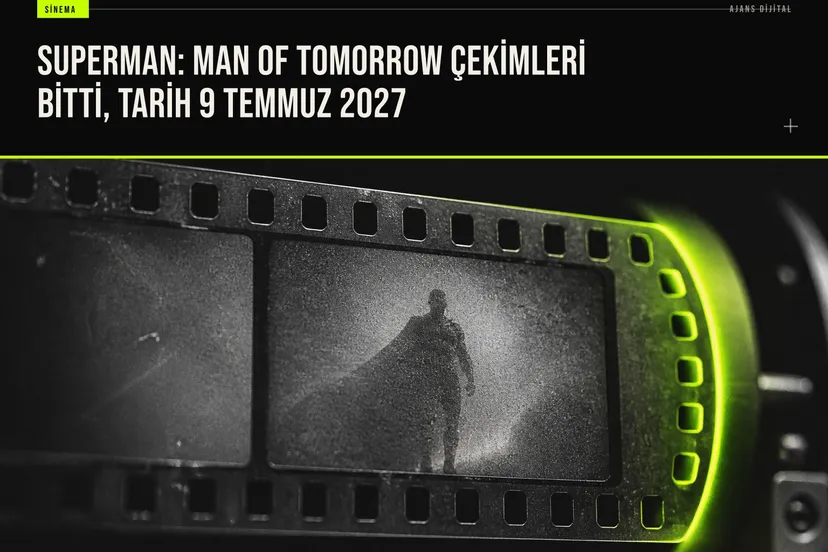 James Gunn, Superman: Man of Tomorrow filminin çekimlerinin bittiğini duyururken logosu ve 9 Temmuz 2027 vizyon tarihi görünüyor.