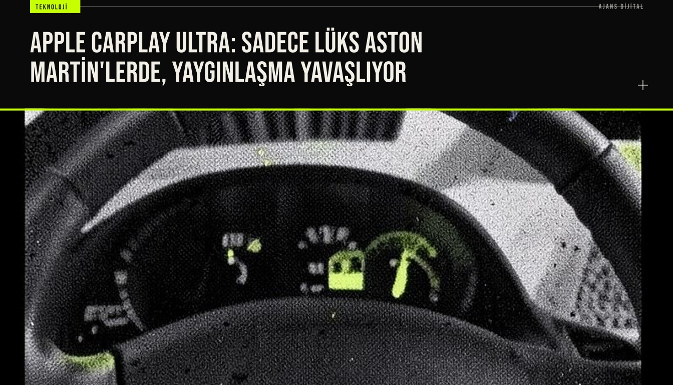 Apple CarPlay Ultra arayüzü Aston Martin iç mekanında ekranda navigasyon ve medya kontrolleri gösteriyor.