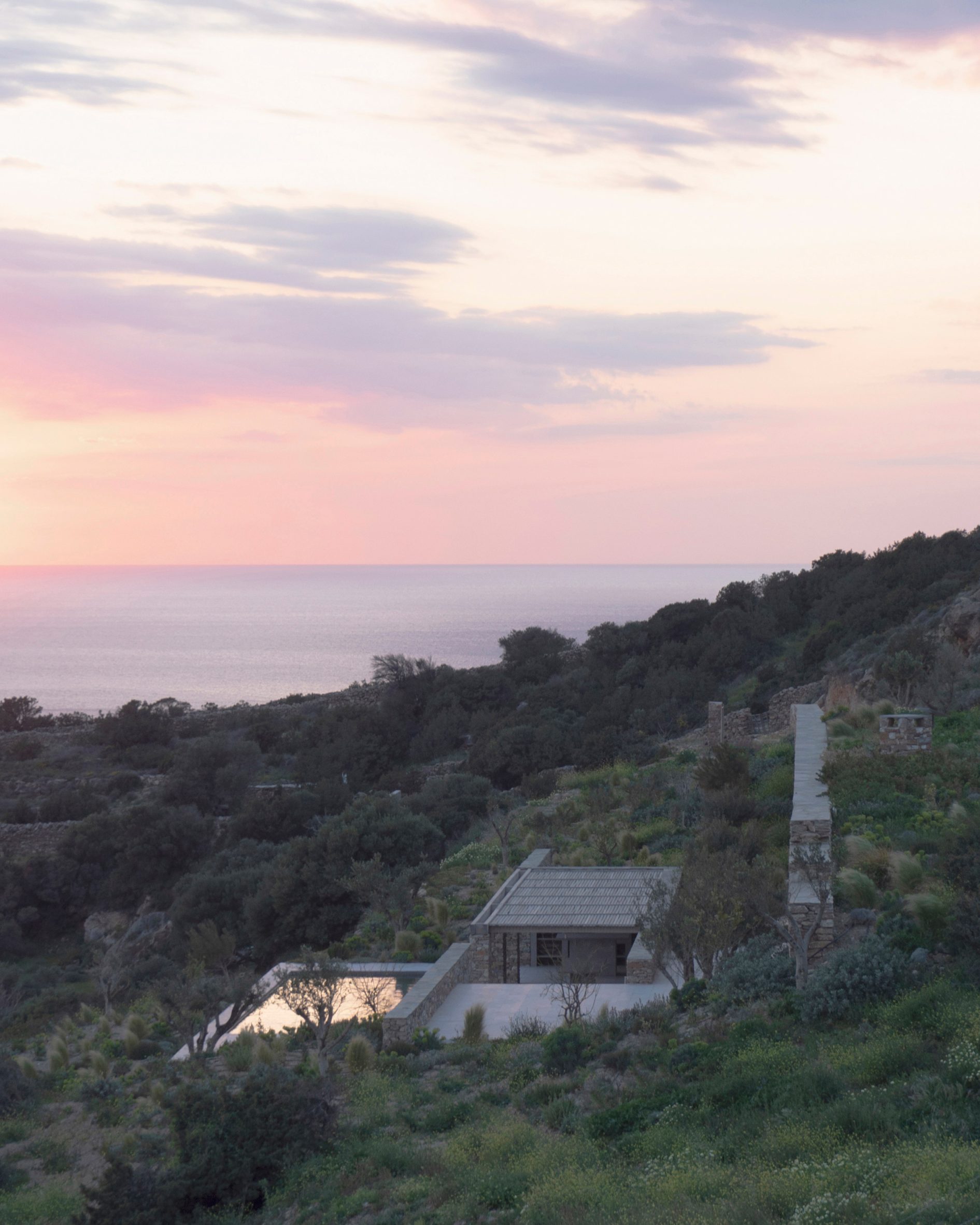 Sifnos’ta toprağa gömülü ev: Within the Earth