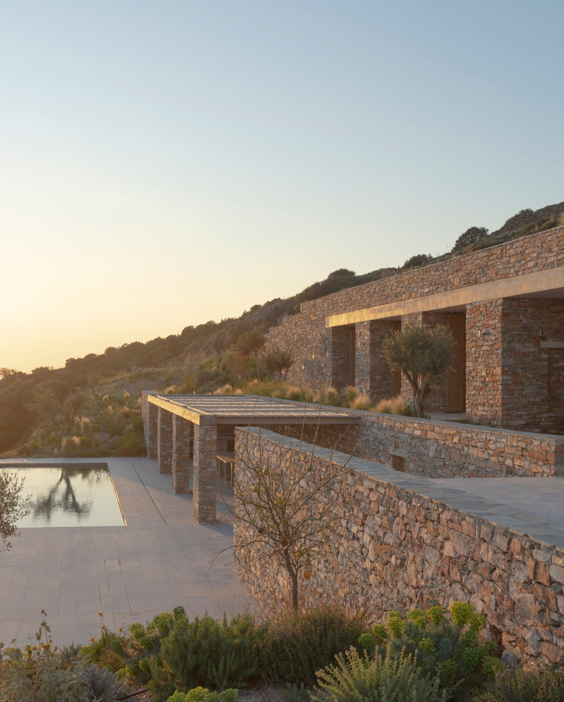 Sifnos’ta toprağa gömülü ev: Within the Earth