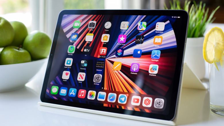 E Ink tablet mi, iPad mi? Hangi ihtiyaca hangisi uygun