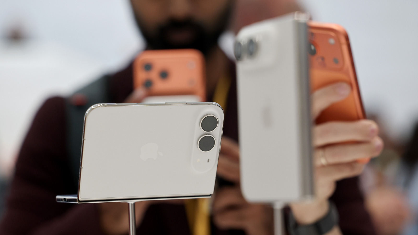 iPhone Handoff: Tek numara, iki iPhone — hangi operatörler destekliyor?