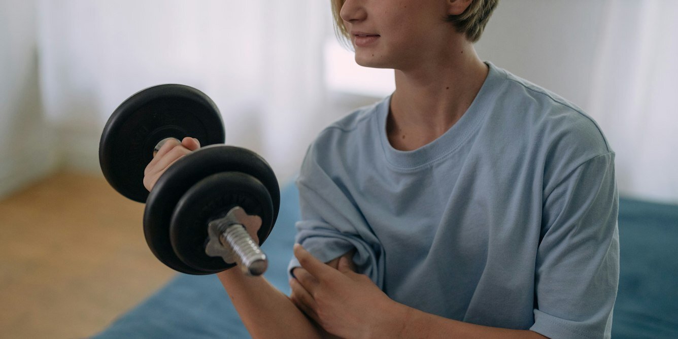 Spor salonuna giden oğlunuz için sağlıklı alışkanlık mı, tehlike sinyali mi?