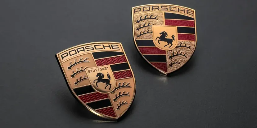 Porsche 75 yil donumu anisina revize edilen logosunu tanitti