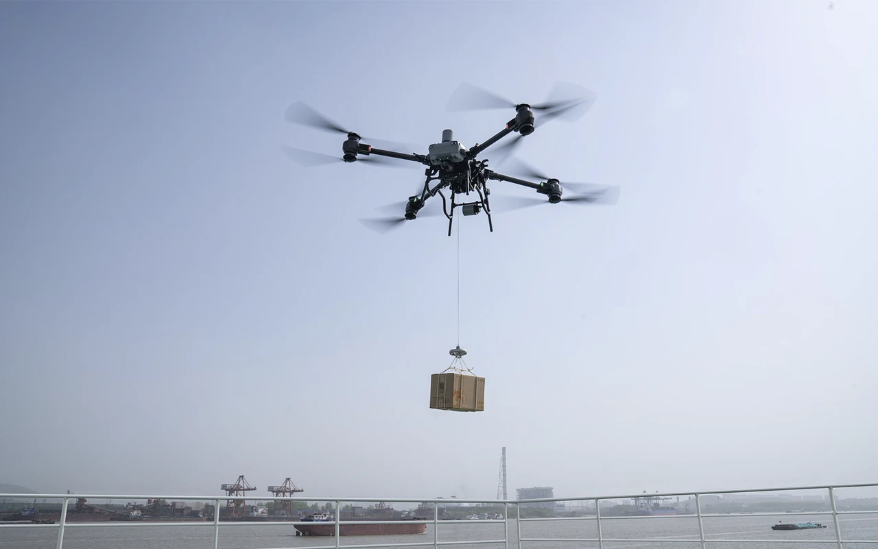 Djinin yeni dev dronu flaycart 30 tanitildi
