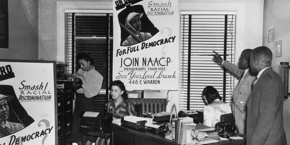 Einstein, Siyahilerin İlerlemesi için NAACP üyesi oldu